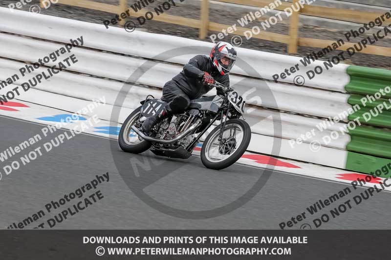 Vintage motorcycle club;eventdigitalimages;mallory park;mallory park trackday photographs;no limits trackdays;peter wileman photography;trackday digital images;trackday photos;vmcc festival 1000 bikes photographs